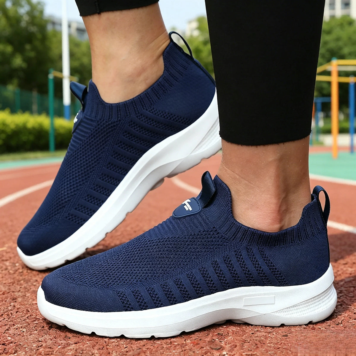 Men's Barefoot Shoes Adjustable Slip in Sneakers Minimalist Lightweight Walking Shoes Flat Bottom Boat Skateboard Designer Shoes