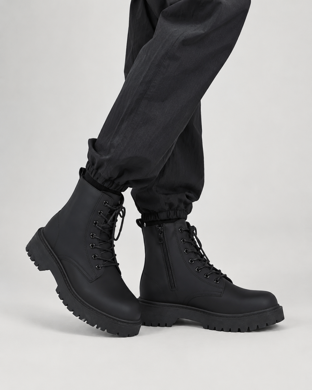 Boots Men British Wind Locomotive Tooling Boots High-top Leather Boot Couple Outdoors Cowboy Motorcycle Boots Shoes Man2025